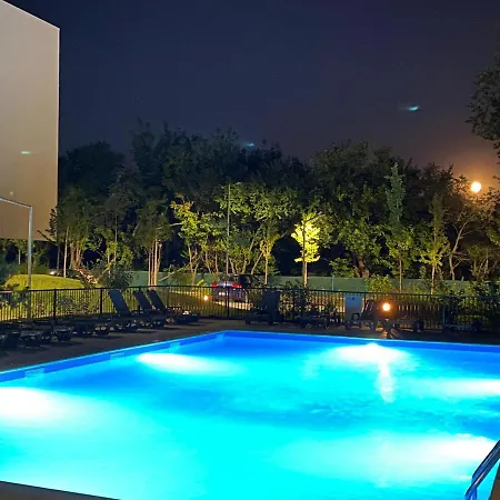 Atria Urban Resort 布加勒斯特 Exterior photo